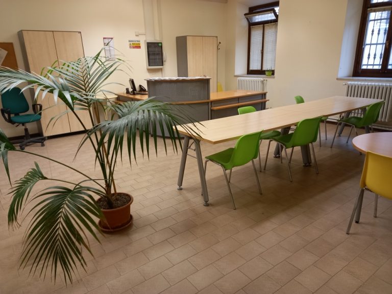 Sala studio 2 CASTELNOVO NE' MONTI